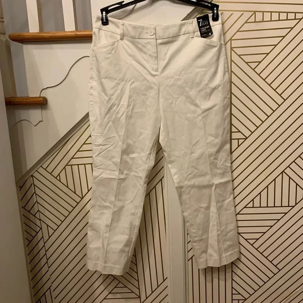 New York and Company White Straight Crop Dress Pants NWT